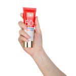 کرم ژل ضد آفتاب رنگی فاقد چربی ساین شیلد اس پی اف 50 - تصویر 4